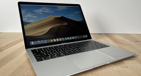 Good
													MacBook Air 2018 - 13" - I5, Silver, 128 GB, 8 GB, photo 3 of 15