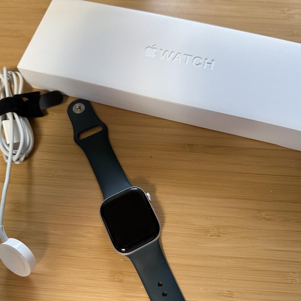 Apple Watch Series 10 42mm - Silver, A2997 - GPS, Aluminum