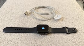 Good
													Apple Watch Series 5 40mm - Gray, A2092 - GPS, Aluminum, photo 1 of 9