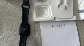 Mint
													Apple Watch SE 2nd Gen 40mm - Midnight, A2722 - GPS, Aluminum, photo 2 of 3