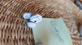 Used
													Bose QuietComfort Ultra Earbuds - White, photo 4 of 6
