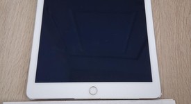 Good
													Apple iPad Air 2 - Unlocked, Silver, 32 GB, photo 1 of 6