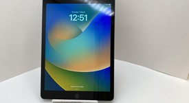 Mint
													Apple iPad 7th Gen - Unlocked, Gray, 32 GB, A2200, photo 2 of 6