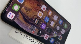 Good
													Apple iPhone Xs Max - Unlocked, Gold, 64 GB, A1921, photo 3 of 6
