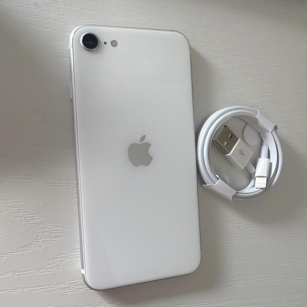 Apple iPhone SE 2nd Gen 2020 - Unlocked, 256 GB, White, A2275