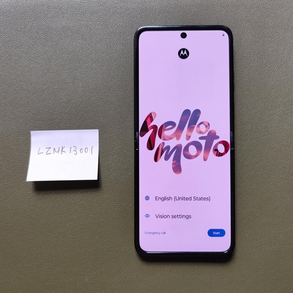 Motorola Razr (2024) - Unlocked, 256 GB, Gray, 8 GB