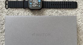 Mint
													Apple Watch Ultra 3 49mm - AT&T, Black, A3281, photo 2 of 9