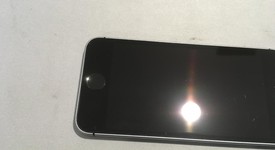 Fair
													Apple iPhone SE 1st Gen 2016 - Sprint, Grey, 16 GB, A1723, photo 3 of 11