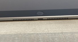 Good
													Apple iPad 5th Gen - Wi-Fi, Gray, 32 GB, A1822, photo 5 of 9