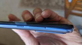 Mint
													Moto G Play (2023) - Unlocked, Navy Blue, 32 GB, 3 GB, photo 4 of 9