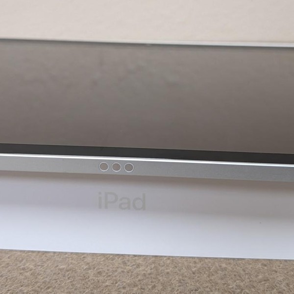 Apple iPad (10th Gen) - Wi-Fi, 64 GB, Silver, A2696
