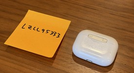 Used
													Apple AirPods Pro - Wireless Case, photo 4 of 6