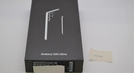 New
													Samsung Galaxy S25 Ultra - Unlocked, Jetblack, 512 GB, 12 GB, SM-S938U1, photo 4 of 4