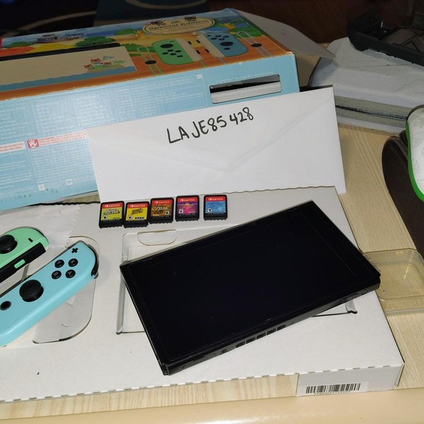 Nintendo Switch - 32 GB, Green & Blue, Animal Crossing: New Horizons