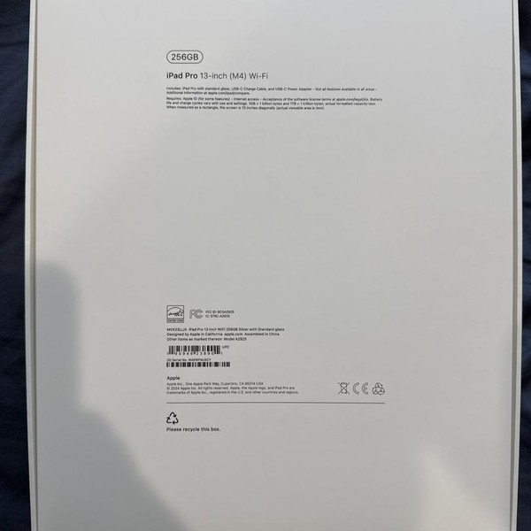 Apple iPad Pro 13 inch (M4) 2024 - Wi-Fi, 256 GB, Silver, 8 GB, A2925, Standard Glass