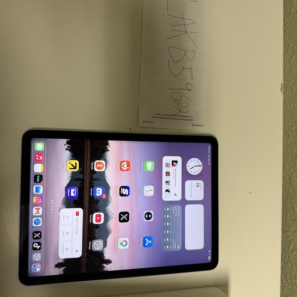 Apple iPad Air 11 inch (M2) 2024 - Wi-Fi, 128 GB, Gray, A2902