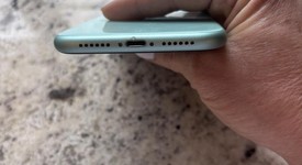 Good
													Apple iPhone 11 - AT&T, Green, 64 GB, A2111, photo 5 of 6