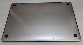 Good
													MacBook Pro 2018 (With Touch Bar) - 15" - I7, Gray, 1 TB, 32 GB, photo 4 of 4