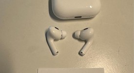 Used
													Apple AirPods Pro 2nd Gen - USB-C, photo 2 of 3
