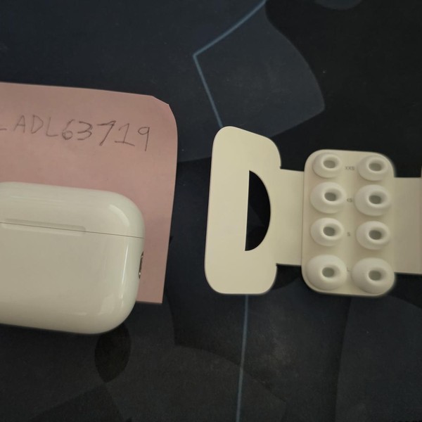 Apple AirPods Pro 3