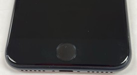 Mint
													Apple iPhone SE 3rd Gen 2022 - Unlocked, Midnight, 64 GB, A2595, photo 5 of 7