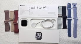 Mint
													Apple Watch Series 10 42mm - Unlocked, Silver, A3001 - Cellular, Aluminum, photo 1 of 11