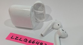 Used
													Apple AirPods 2nd Gen - Lightning Case, photo 1 of 4