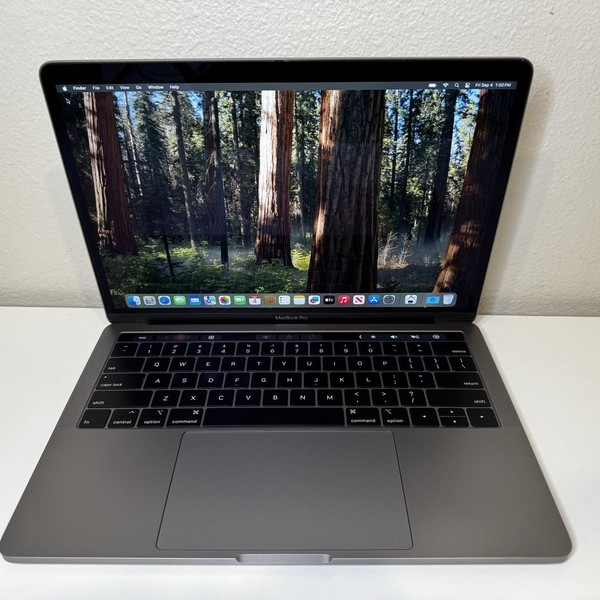 MacBook Pro 2019 - 13 inch - 128 GB, Gray, 8 GB, Intel Core i5