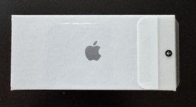 New
													Apple AirPods Pro - MagSafe Case, photo 4 of 5