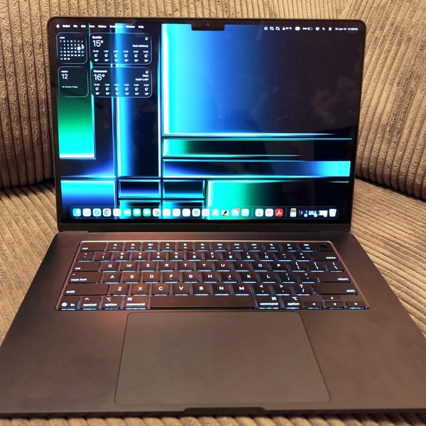 MacBook Air 2025 (M4) - 15 inch - 256 GB, Midnight, 16 GB, Apple M4