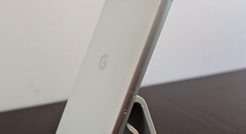 Good
													Google Pixel 8a - Unlocked, Porcelain, 128 GB, 8 GB, GKV4X, Sub-6 5G, photo 5 of 11