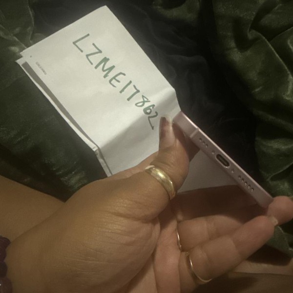 Apple iPhone 15 - Boost, 128 GB, Pink, A2846