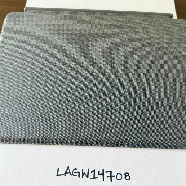 Logitech Combo Touch for iPad Pro - Gray, M4 11 inch