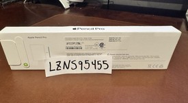 New
													Apple Pencil Pro, photo 3 of 3