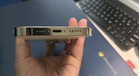 Mint
													Apple iPhone 14 Pro - Xfinity, Gold, 128 GB, A2650, photo 1 of 7