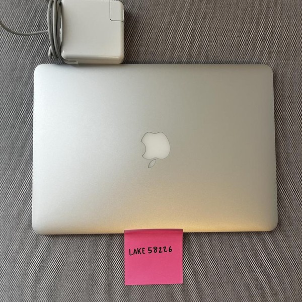 MacBook Pro 2015 (Retina) - 13 inch - 128 GB, Silver, 8 GB