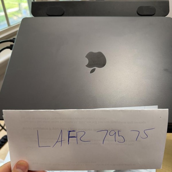 MacBook Pro Late 2023 (M3) - 14 inch - 512 GB, Black, 18 GB, Apple M3 Pro 11-core, 14-core GPU