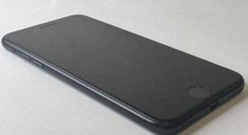 Good
													Apple iPhone SE 2nd Gen 2020 - Unlocked, Black, 128 GB, A2275, photo 5 of 7