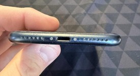 Fair
													Apple iPhone SE 3rd Gen 2022 - Unlocked, Midnight, 64 GB, A2595, photo 4 of 5