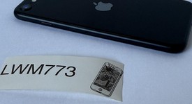 Good
													Apple iPhone SE 3rd Gen 2022 - Unlocked, Midnight, 64 GB, A2595, photo 4 of 8
