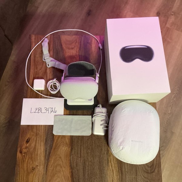 Apple Vision Pro - 256 GB