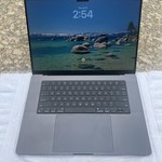 Mint MacBook Pro 2024 - 16 inch - 1 TB, Space Black, 36 GB, Apple M4 Max 14-core