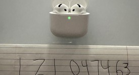 Used
													Apple AirPods 4th Gen - Active Noise Cancellation, photo 2 of 5