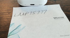 Used
													Apple AirPods Pro 2 - Lightning, photo 2 of 16