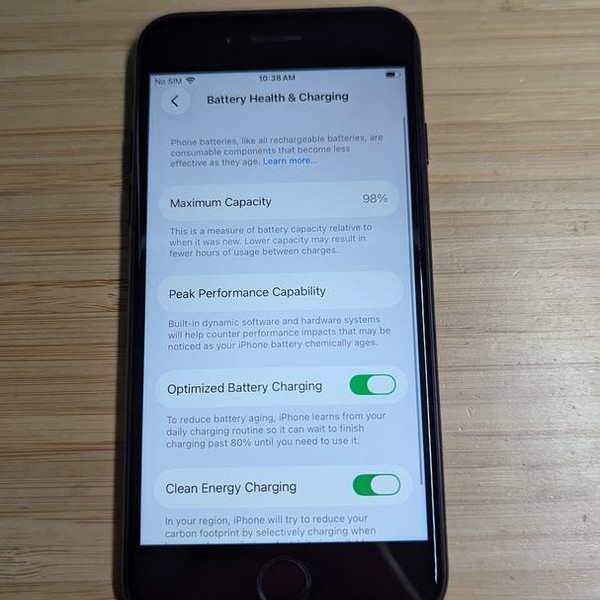 Apple iPhone SE 3rd Gen 2022 - Unlocked, 64 GB, Midnight, A2595