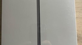 New
													Apple iPad 9th Gen - Wi-Fi, Gray, 64 GB, A2602, photo 1 of 5