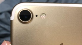 Good
													Apple iPhone 7 - Sprint, Gold, 32 GB, A1660, photo 4 of 9