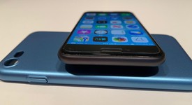 Mint
													Apple iPhone 8 - AT&T, Gray, 256 GB, A1905, GSM, photo 5 of 8