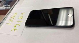 Mint
													Apple iPhone SE 3rd Gen 2022 - Unlocked, Midnight, 64 GB, A2595, photo 4 of 8