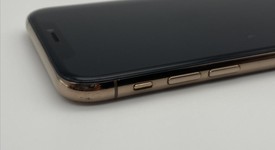 Fair
													Apple iPhone Xs - Unlocked, Gold, 64 GB, A1920, photo 5 of 10